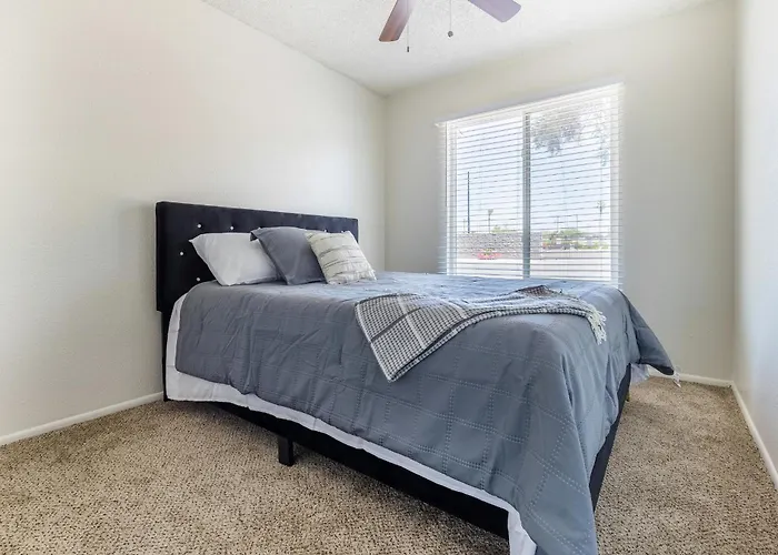 Cozy 3br House Near Attractions & Shopping * Phoenix